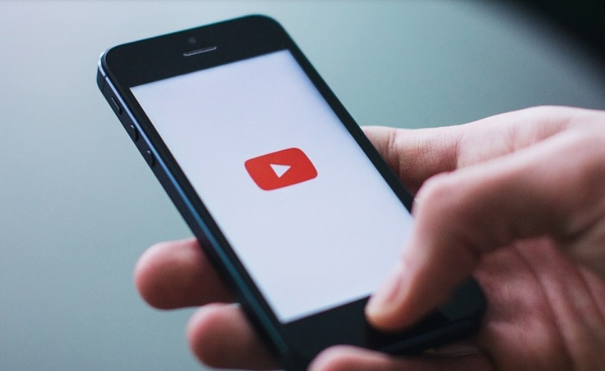 كيفية تنزيل مقاطع فيديو YouTube للمشاهدة في وضع عدم الاتصال