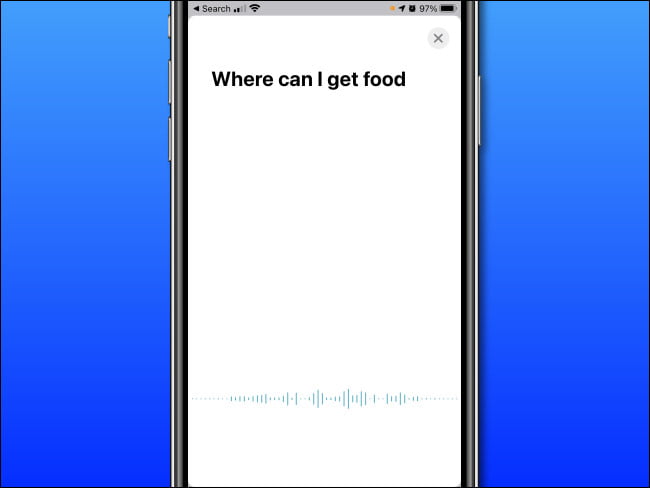 في ترجمة Apple على iPhone ، انطق الكلمات التي ترغب في ترجمتها.