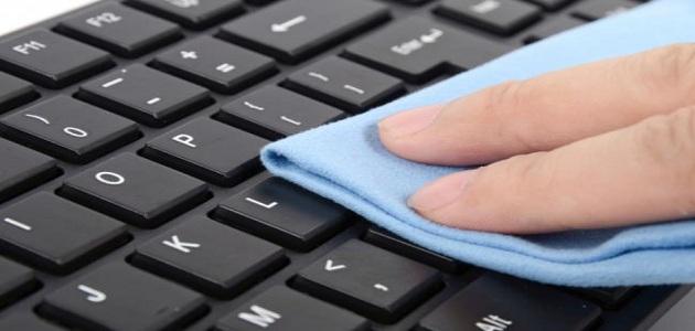 How to clean the keyboard