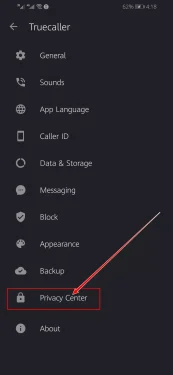 اضغط على خيار (مركز الخصوصية) أو (Privacy Center)