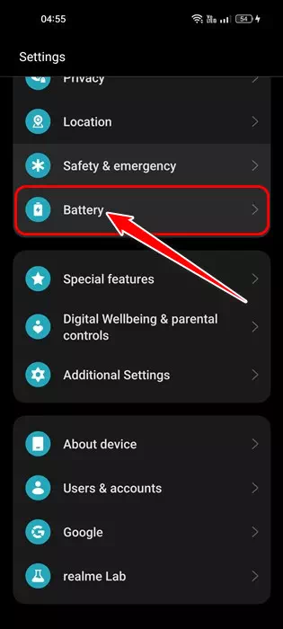 नीचे स्क्रॉल करें और बैटरी पर टैप करें