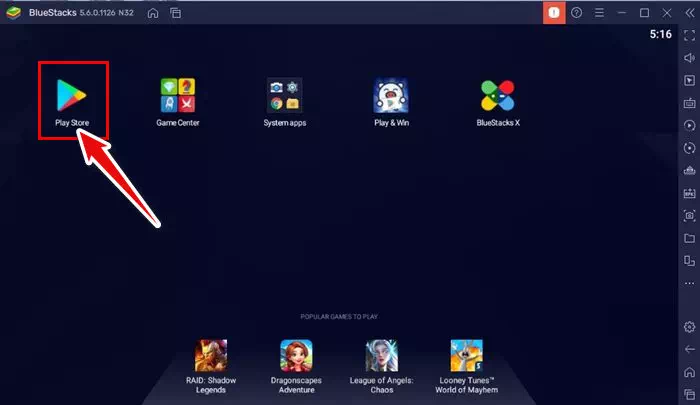 افتح BlueStacks وانقر على تطبيق Play Store