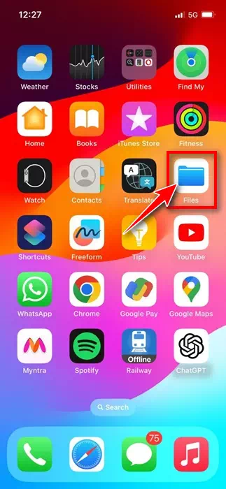 Buksan ang Files app sa iyong iPhone